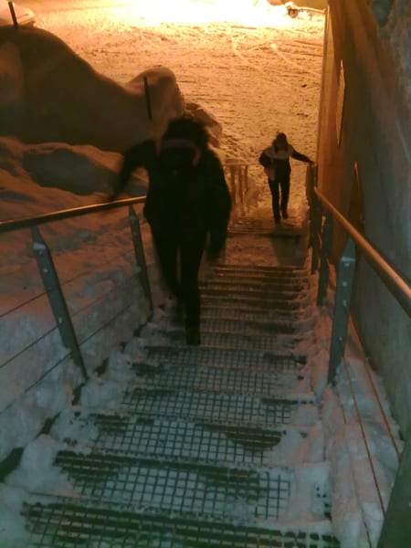 010120111579