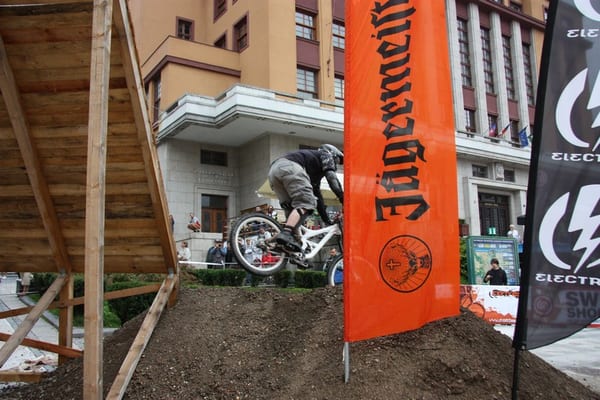 DT JBC 2009 041