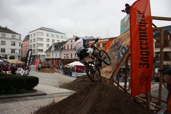 DT JBC 2009 049