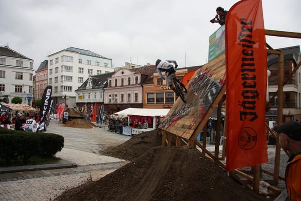 DT JBC 2009 051