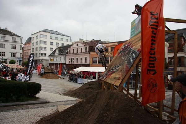 DT JBC 2009 052