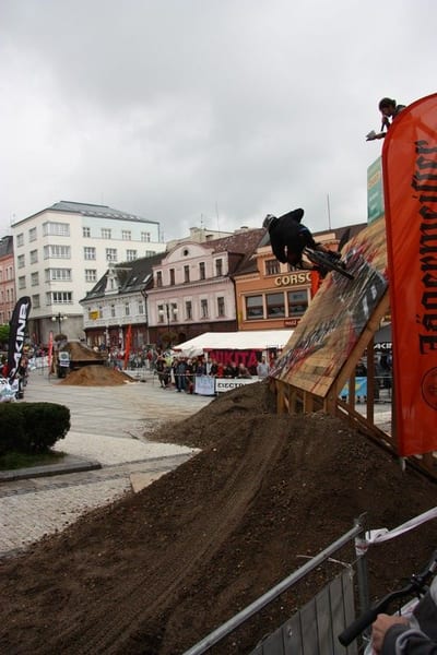 DT JBC 2009 065