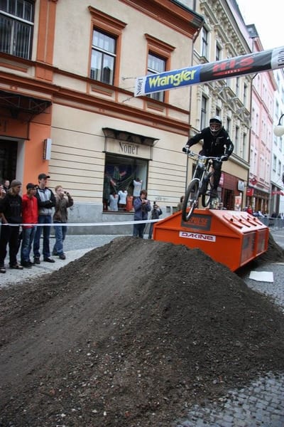 DT JBC 2009 165