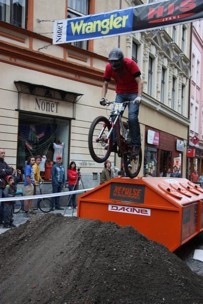 DT JBC 2009 173