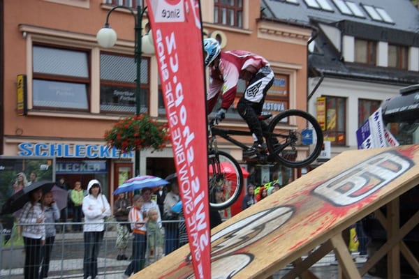DT JBC 2009 204