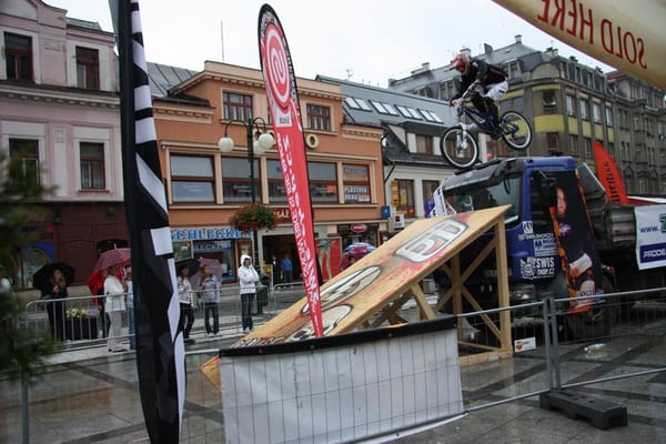 DT JBC 2009 207