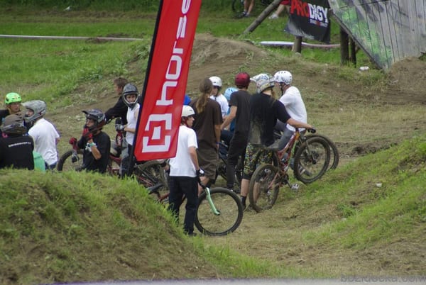 Horsefeathers Kozzy Style 2009