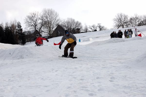 045