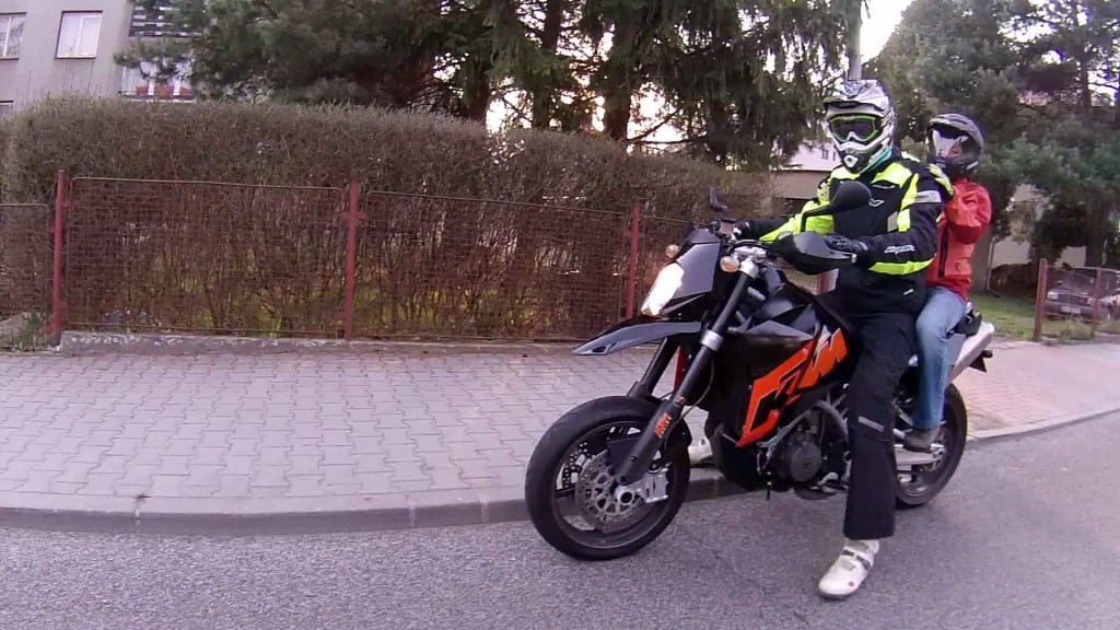 vlcsnap-2013-04-21-18h59m55s119