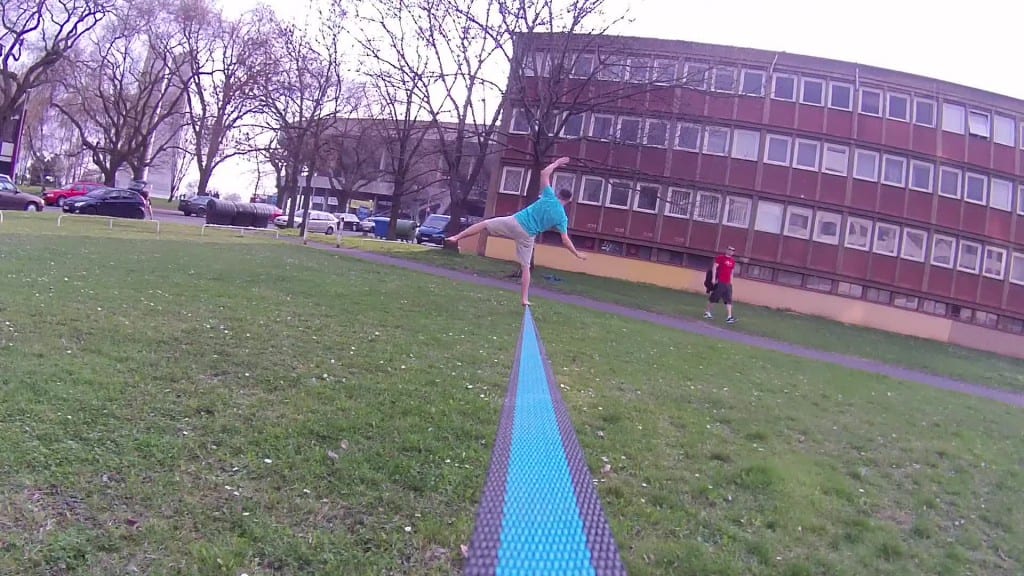 vlcsnap-2013-04-22-18h27m19s105