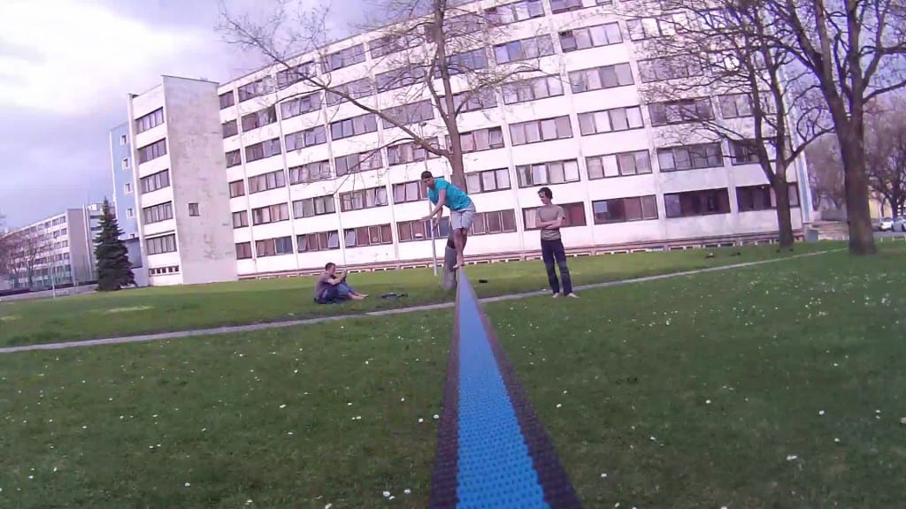 vlcsnap-2013-04-22-18h29m01s89