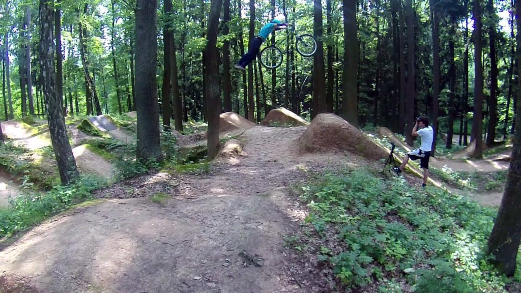 vlcsnap-2013-07-07-22h25m50s232