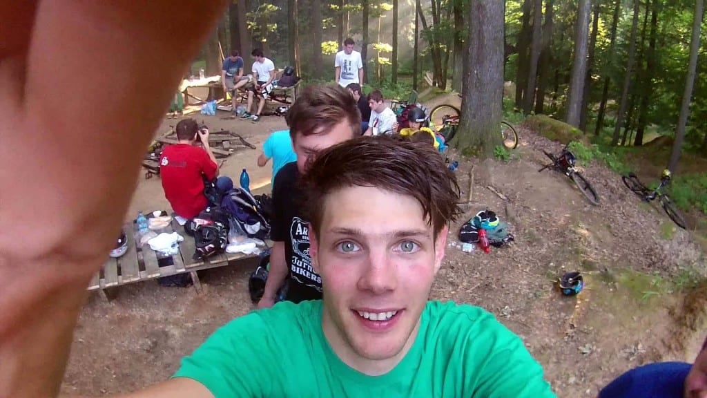 vlcsnap-2013-07-07-22h53m48s126