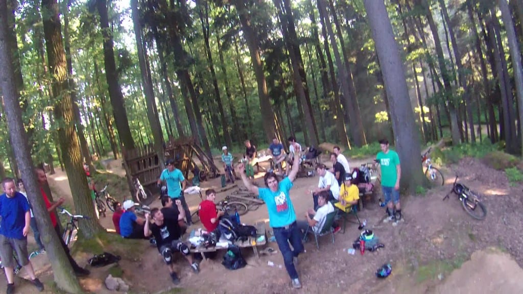 vlcsnap-2013-07-07-22h54m21s212